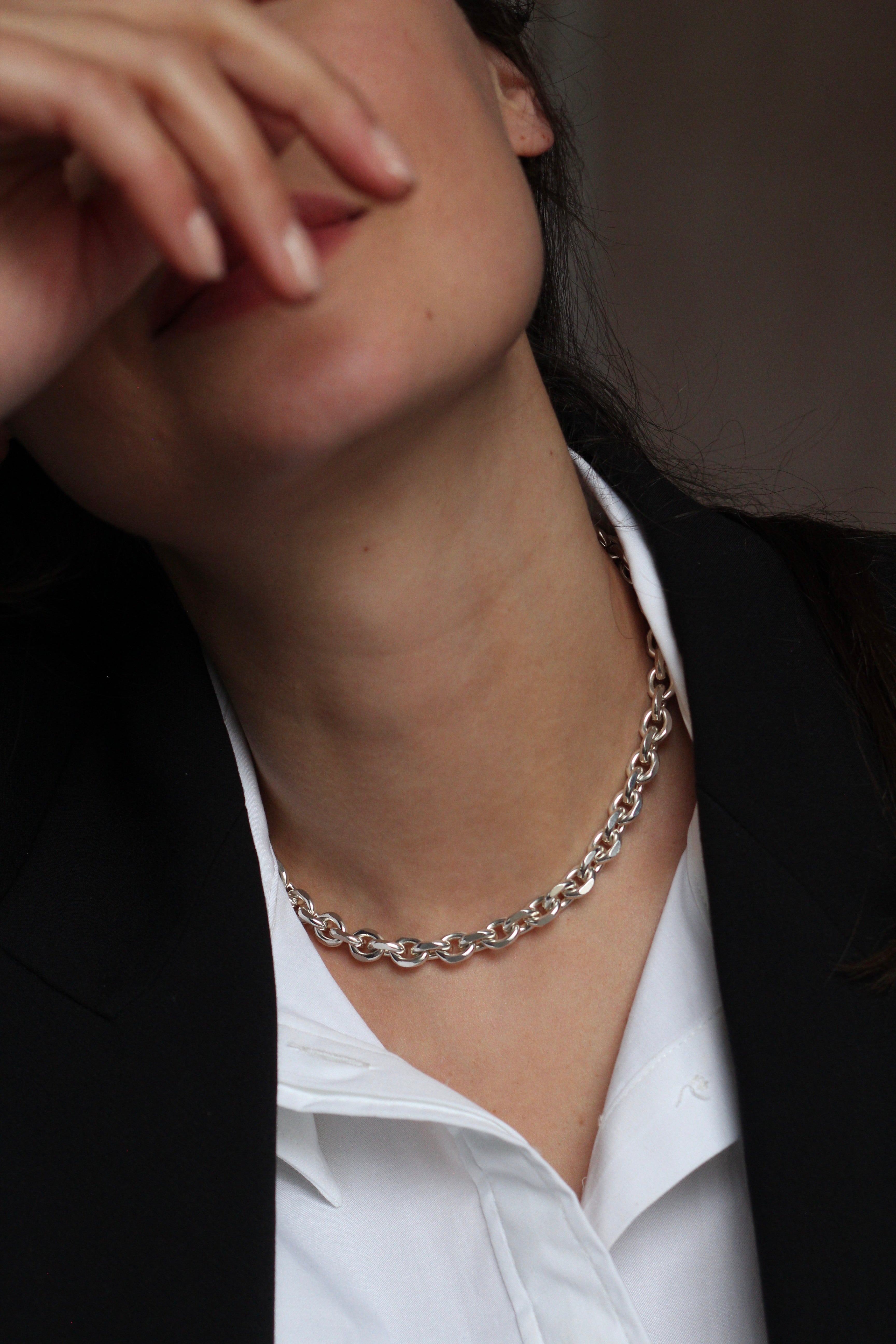 RTW In Line Chain necklace