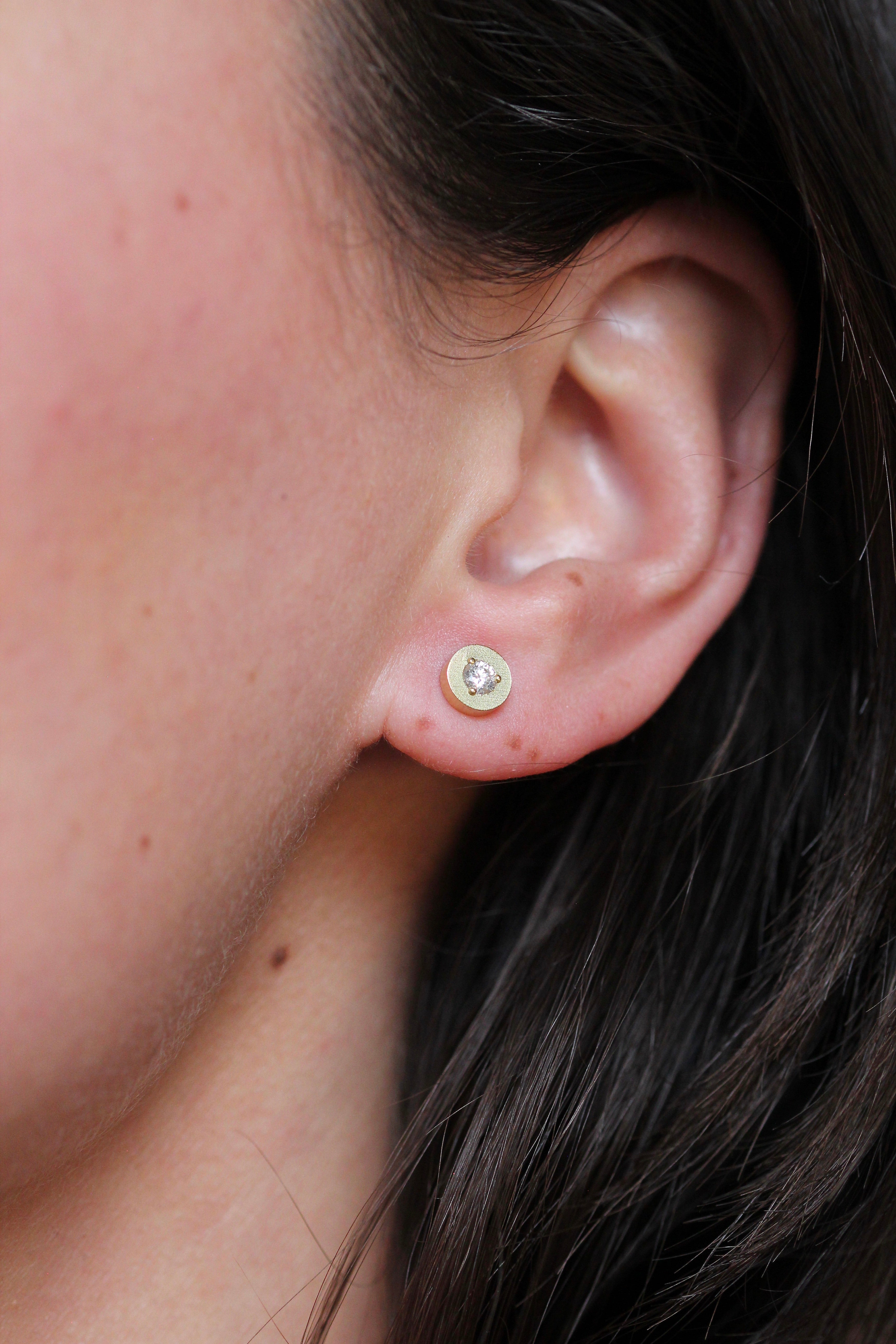 Stella Circle Stud Earrings in 18ct Gold + Diamonds