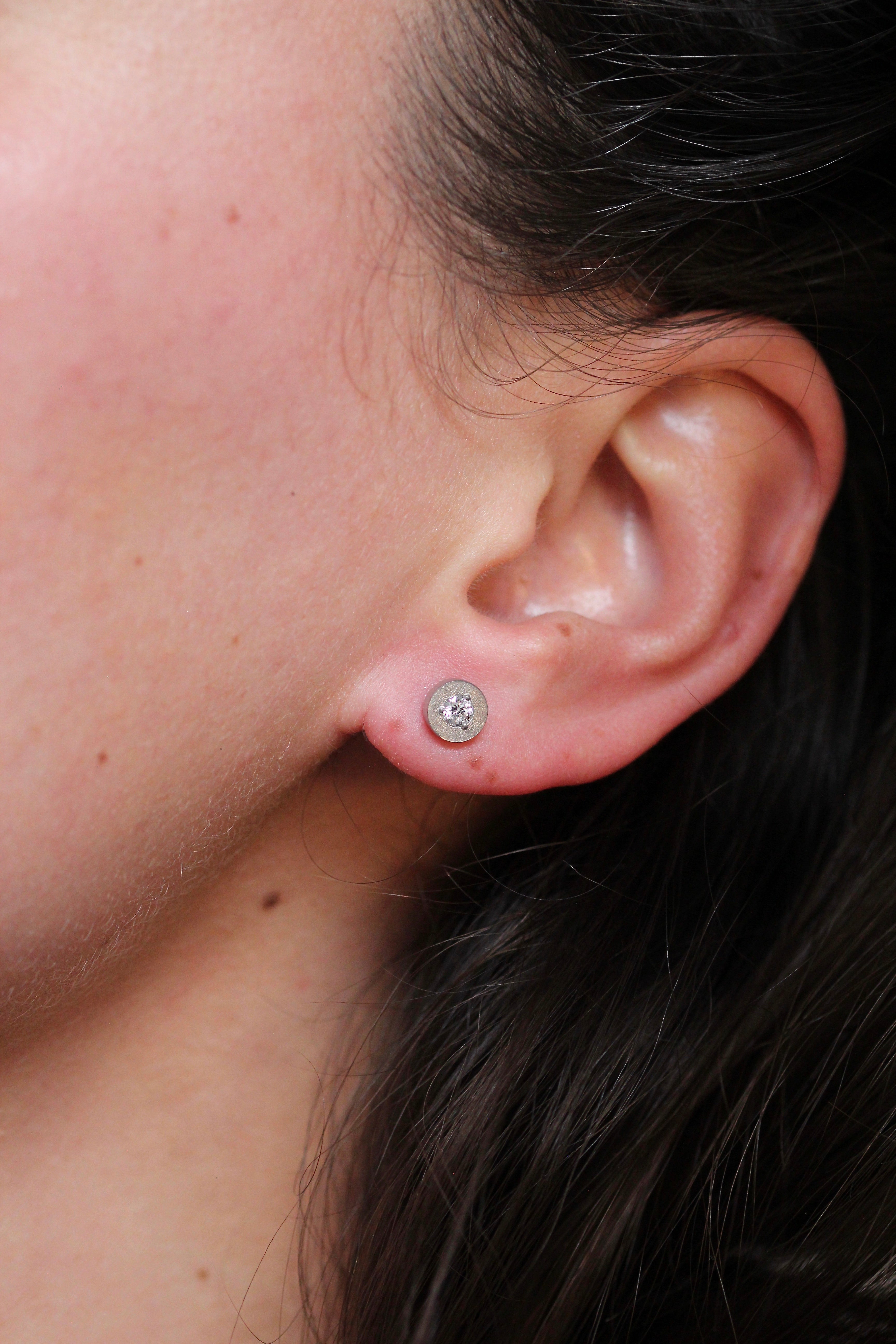 Stella Circle Stud Earrings in 18ct White Gold + Diamonds