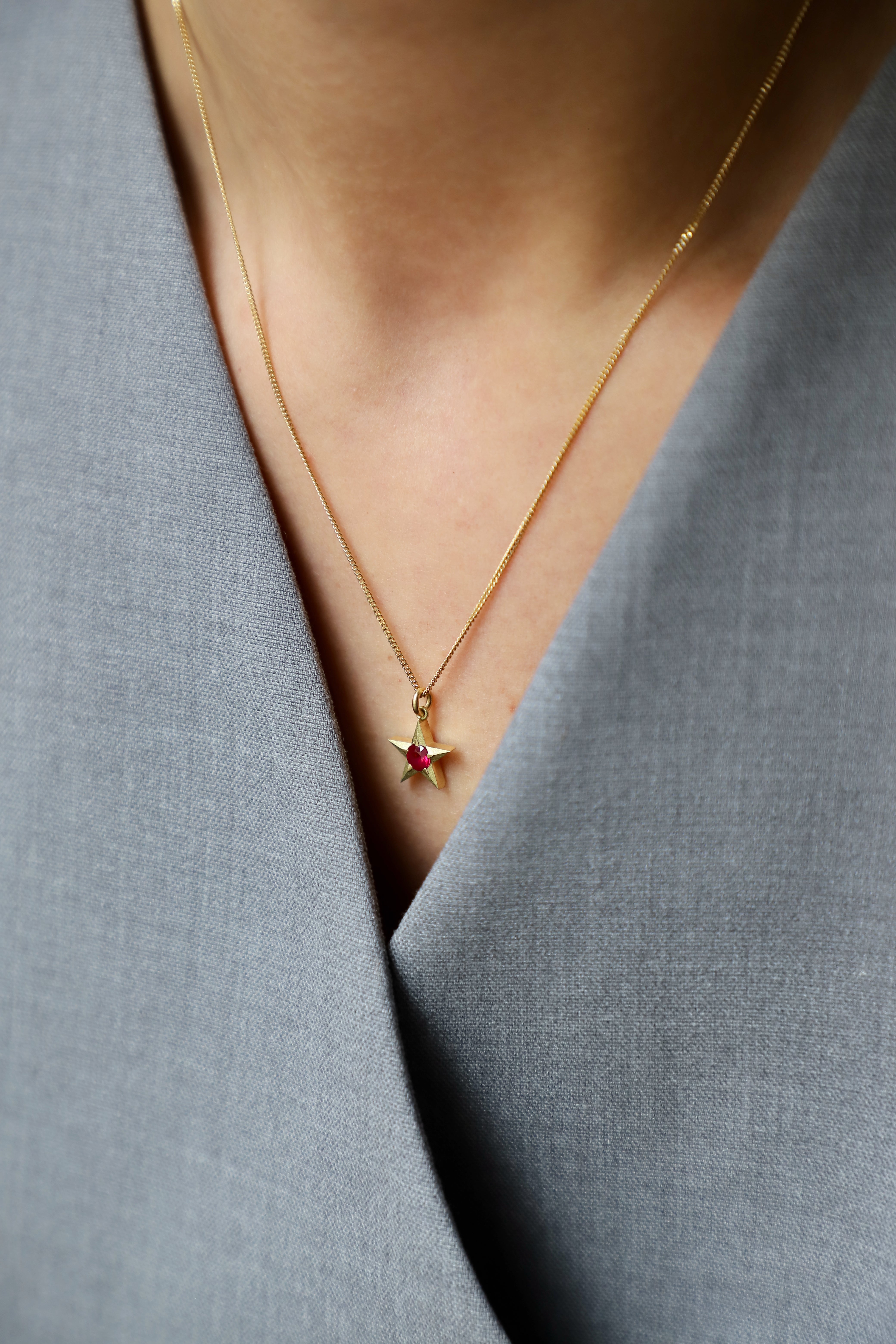 Stella 18ct Gold Star Necklace with Ruby