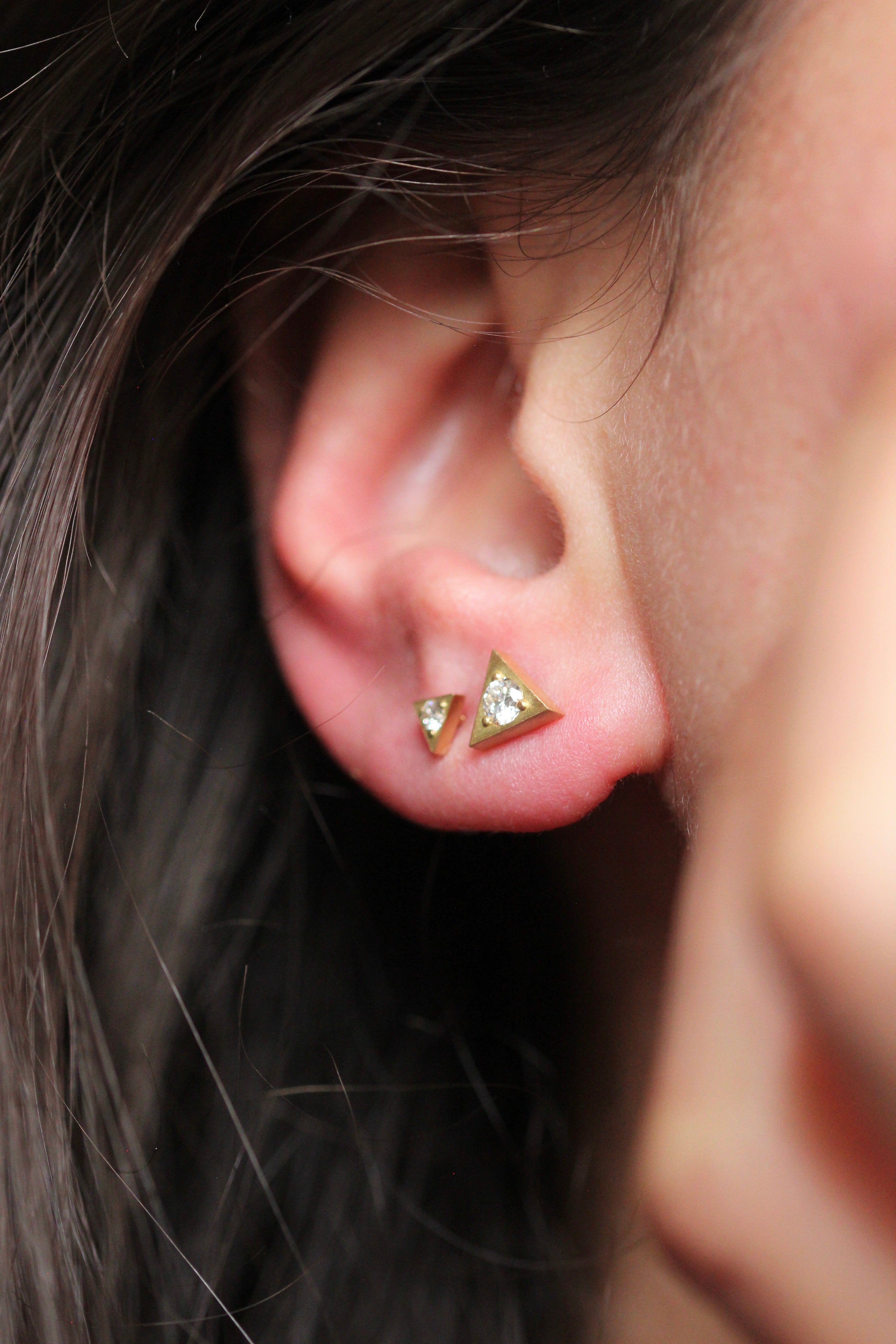 Triangle Stud Earrings in 18ct Gold Small