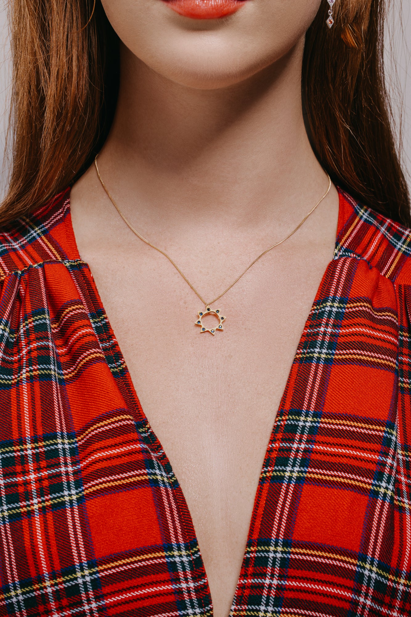 Harlequin Sapphire Starburst Necklace