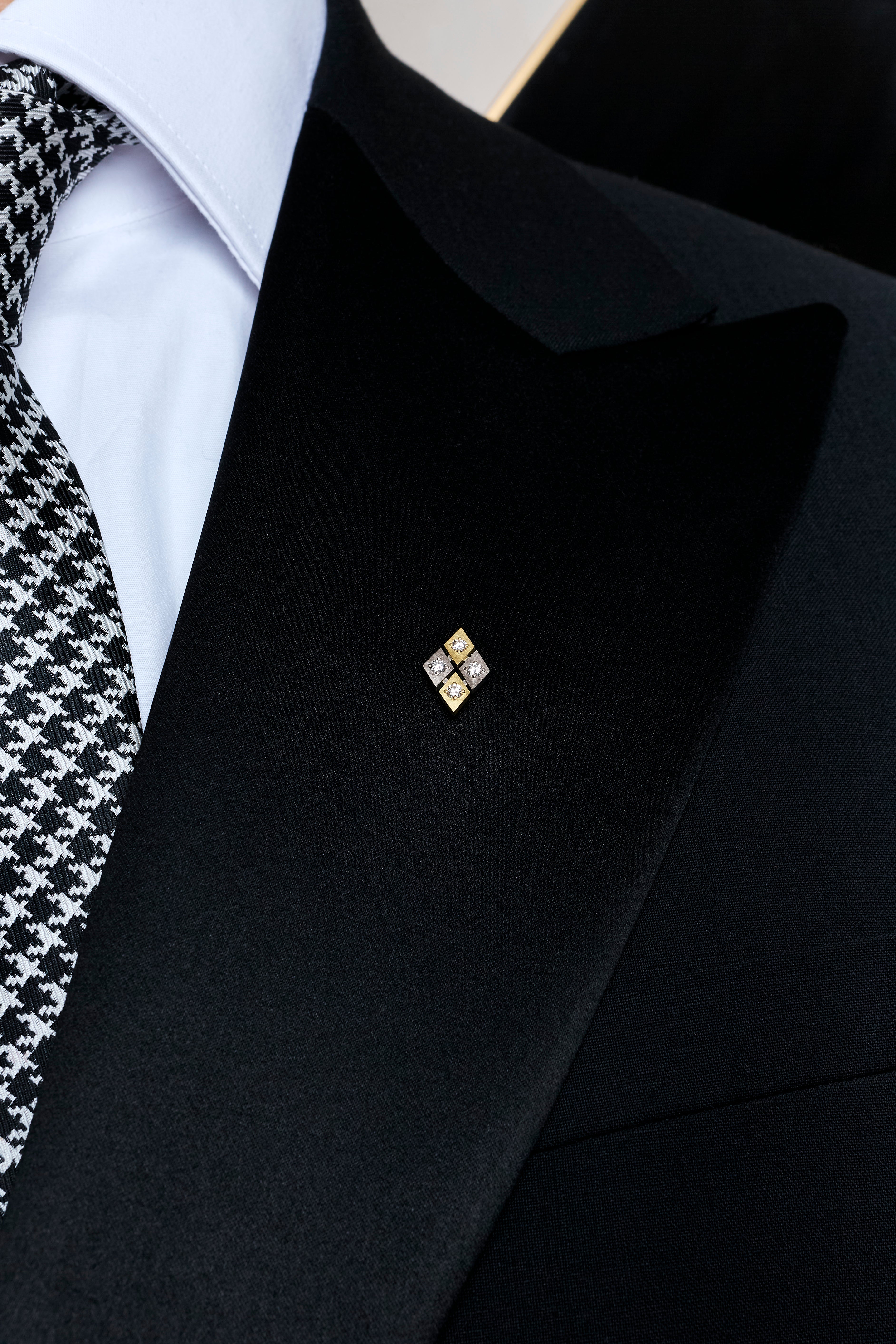 Mini Harlequin Tie Pin with Diamonds
