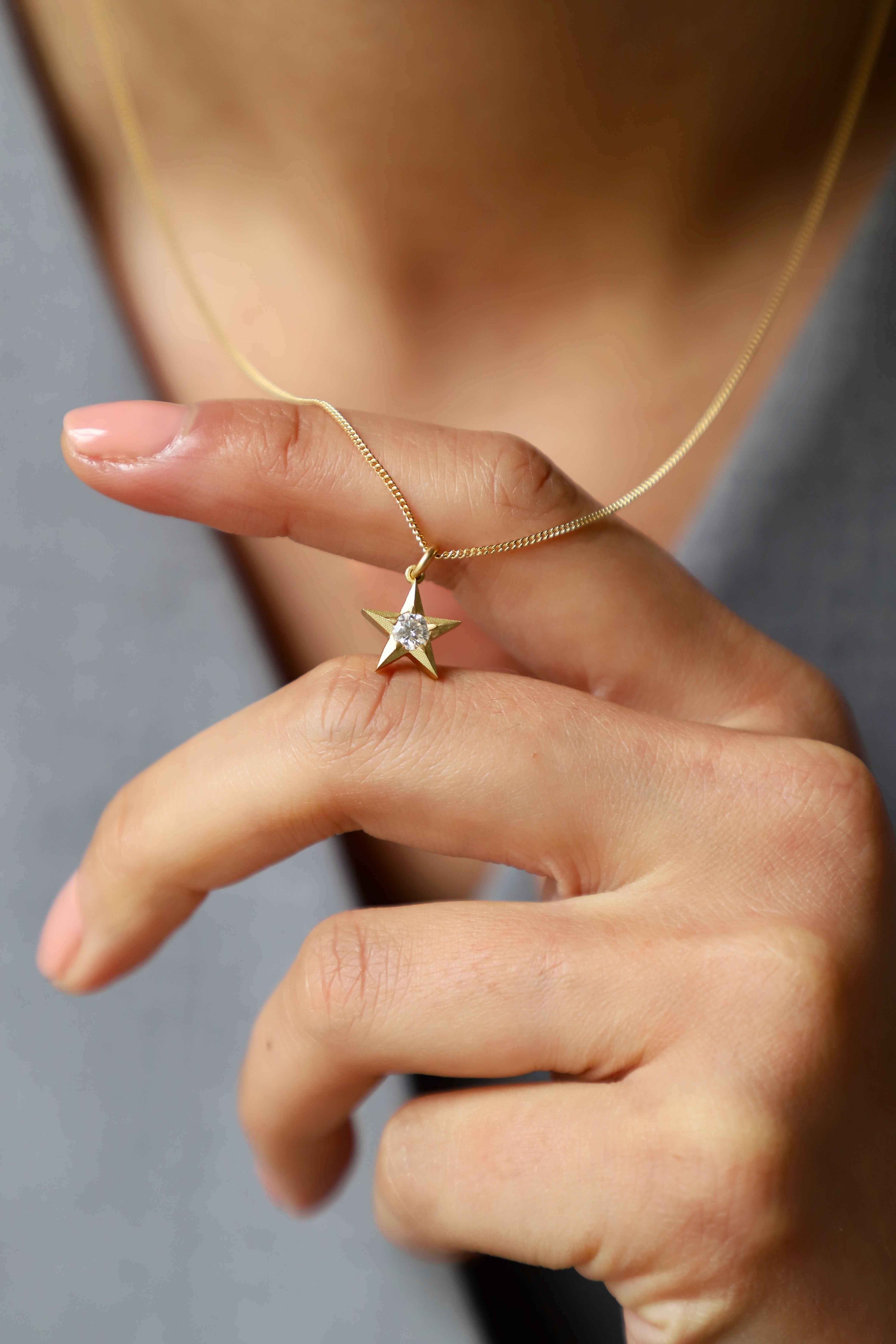 Stella 18ct Gold Star Necklace with Diamonds