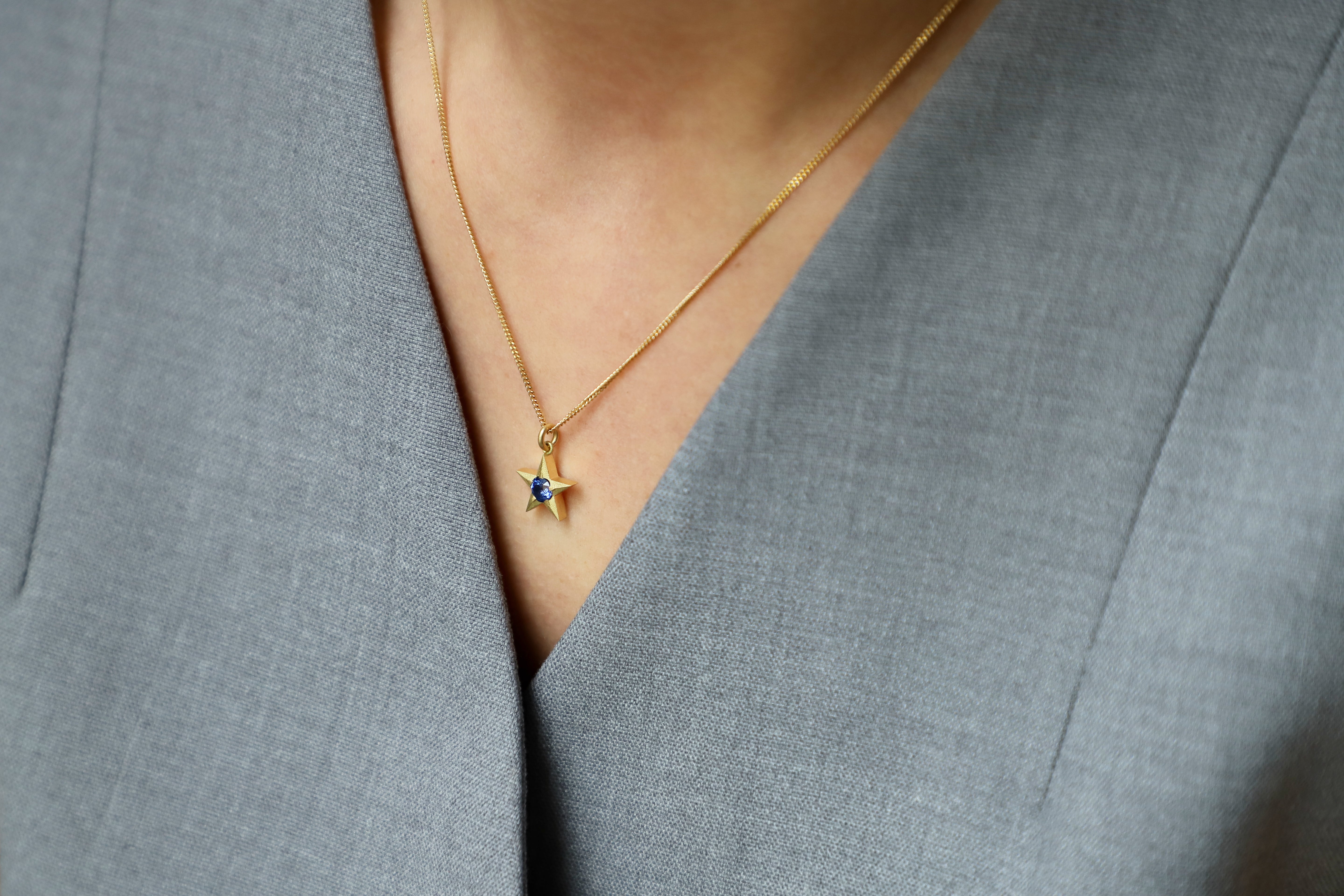 Stella Yellow Gold Necklace with Sapphire