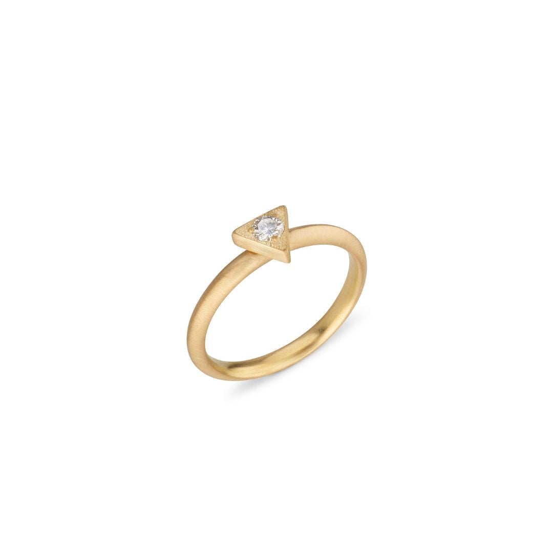 Triangle Ring with Brilliant Cut Diamond